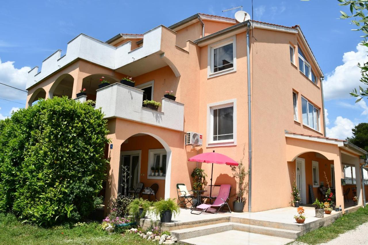 Apartmani Joja Biograd Na Moru Luaran gambar