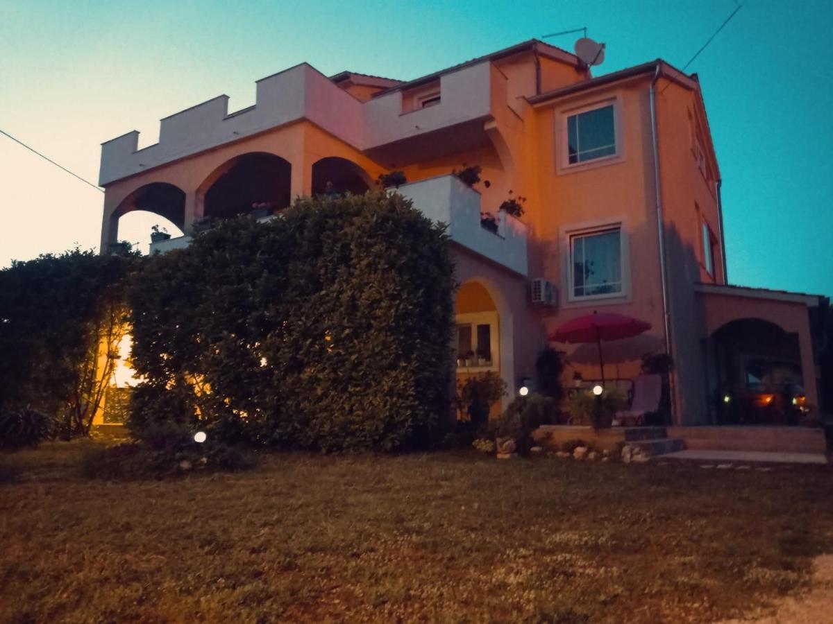 Apartmani Joja Biograd Na Moru Luaran gambar